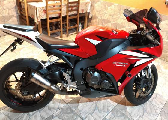 HONDA CBR 1000RR FIREBLADE 